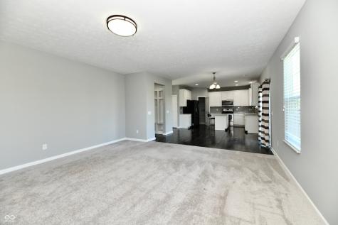 8404 Penbrooke Place Indianapolis IN 46237