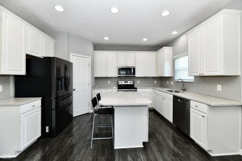 8404 Penbrooke Place Indianapolis IN 46237