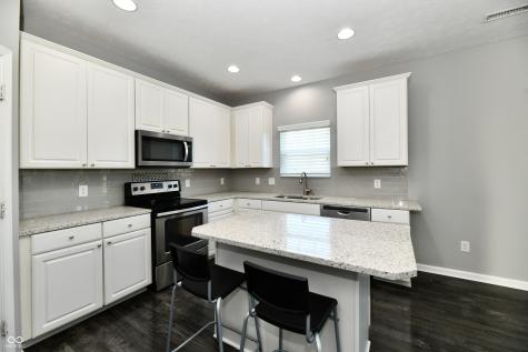 8404 Penbrooke Place Indianapolis IN 46237