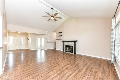 7830 Indian Pointe Drive Indianapolis IN 46236