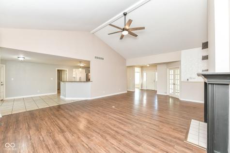 7830 Indian Pointe Drive Indianapolis IN 46236