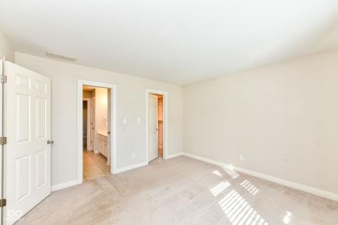 7830 Indian Pointe Drive Indianapolis IN 46236