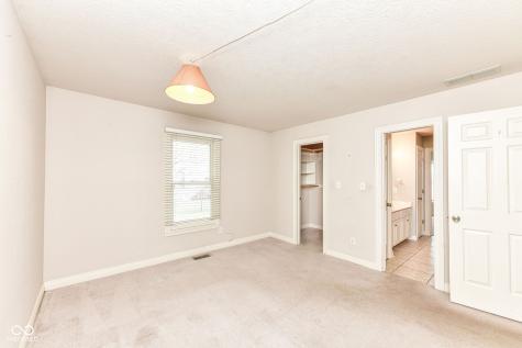 7830 Indian Pointe Drive Indianapolis IN 46236