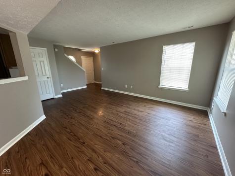 1218 Tealpoint Circle Indianapolis IN 46229
