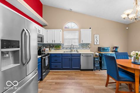 12645 Pine Grove Court Indianapolis IN 46236
