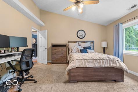 12645 Pine Grove Court Indianapolis IN 46236