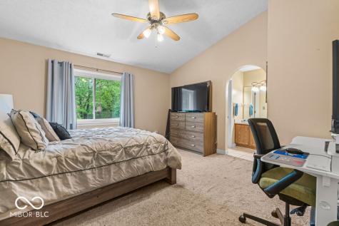 12645 Pine Grove Court Indianapolis IN 46236