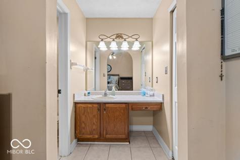 12645 Pine Grove Court Indianapolis IN 46236