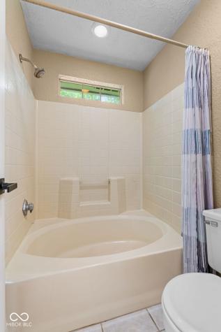12645 Pine Grove Court Indianapolis IN 46236
