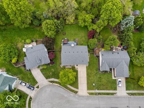 12645 Pine Grove Court Indianapolis IN 46236