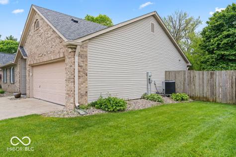 12645 Pine Grove Court Indianapolis IN 46236