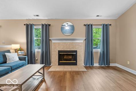 12645 Pine Grove Court Indianapolis IN 46236