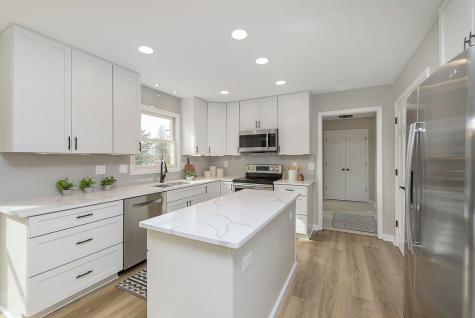 1425 Stoney Creek Circle Carmel IN 46032