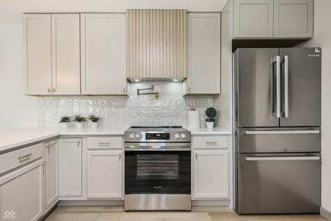 302 E Brunswick Avenue Indianapolis IN 46227