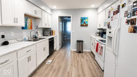820 Maplewood Drive Seymour IN 47274