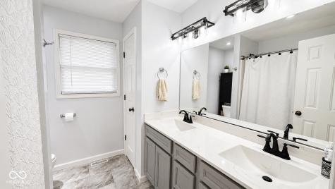 820 Maplewood Drive Seymour IN 47274