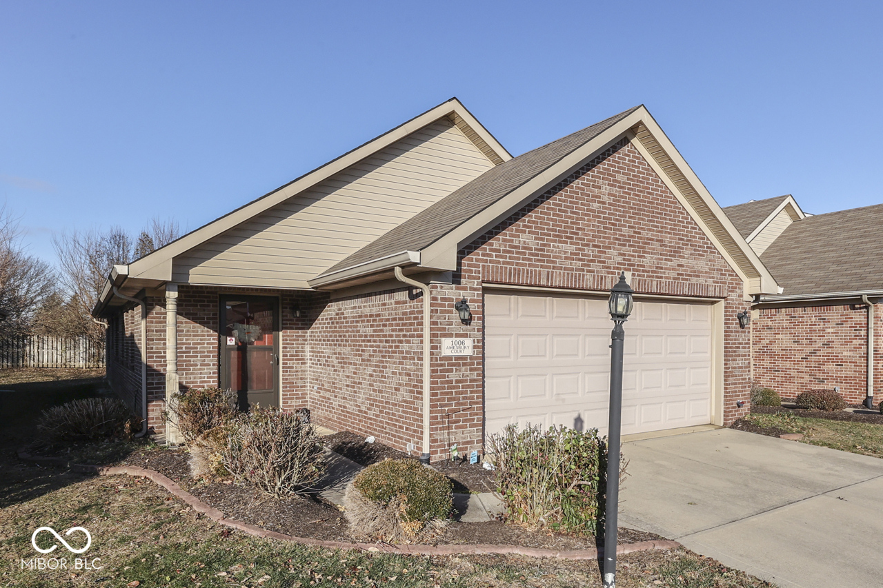 1006 Amesbury Court Indianapolis IN 46217