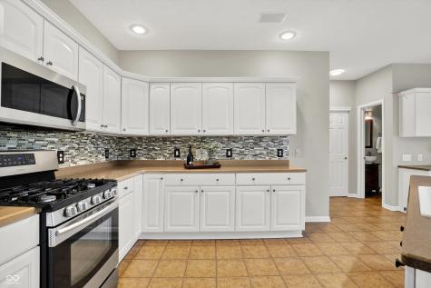13757 Flintridge Pass Carmel IN 46033