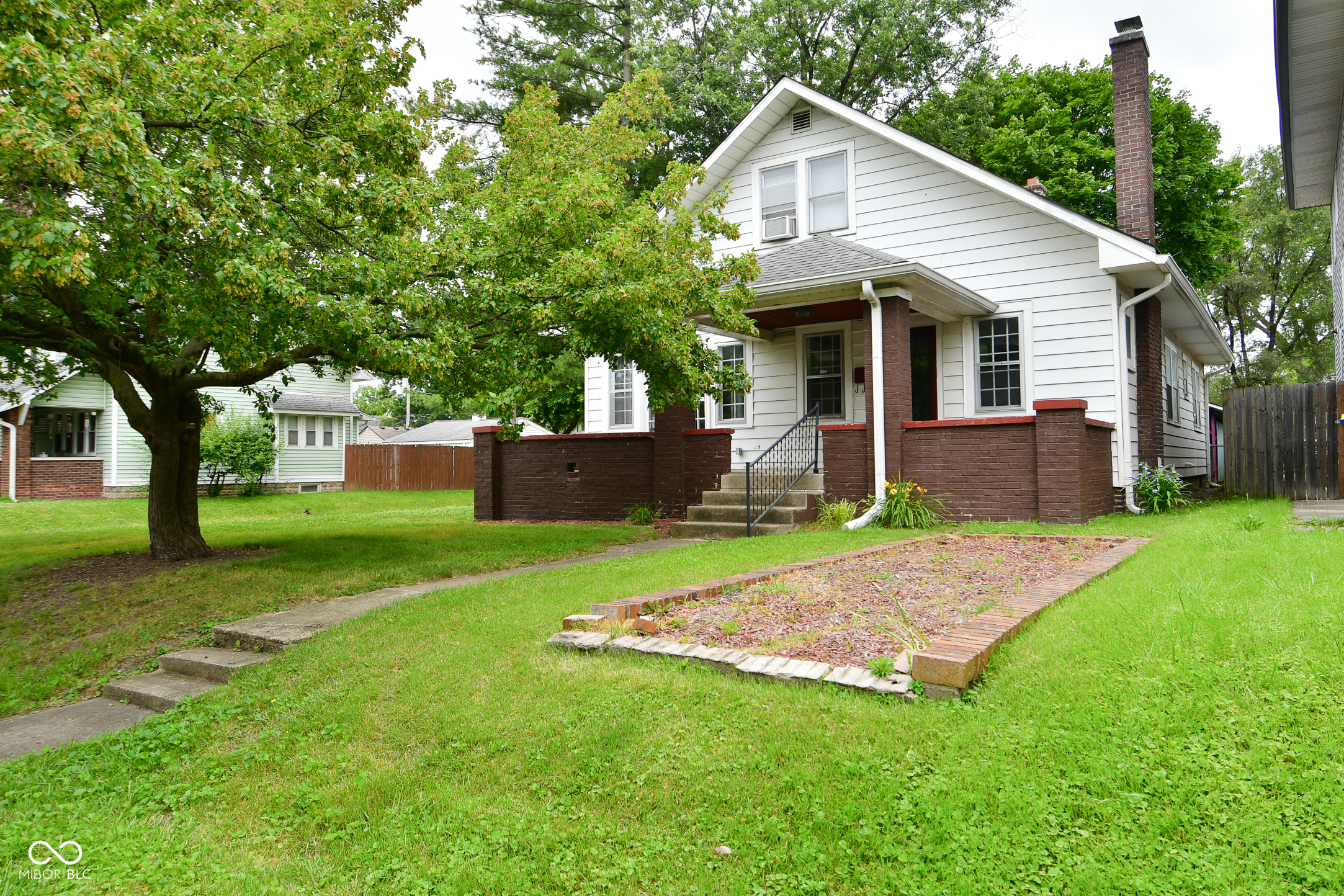 702 N Riley Avenue Indianapolis IN 46201