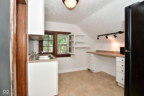 702 N Riley Avenue Indianapolis IN 46201