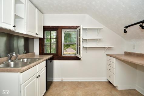 702 N Riley Avenue Indianapolis IN 46201