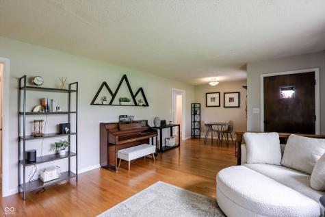 5338 E Fall Creek Parkway Drive N Indianapolis IN 46220