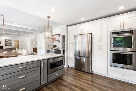 9512 Holliday Circle Indianapolis IN 46260