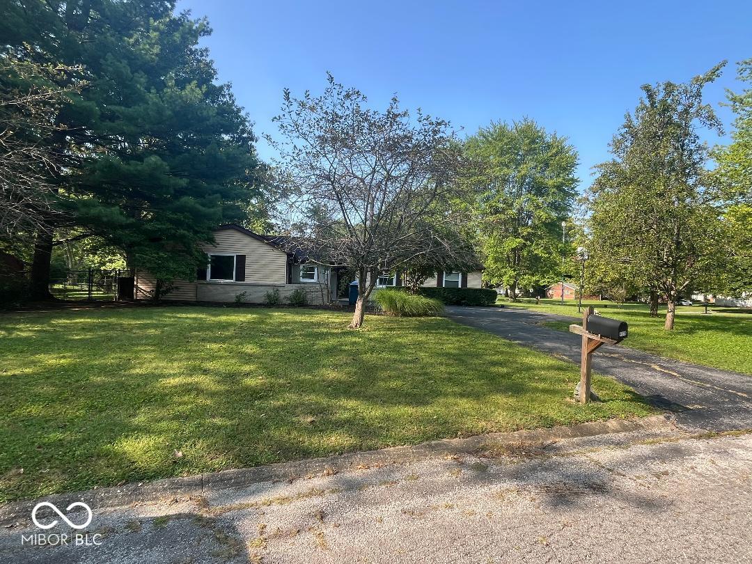 1519 W 76th Place Indianapolis IN 46260