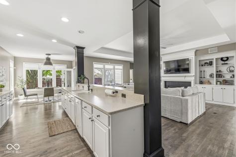 8136 Gwinnett Place Indianapolis IN 46250