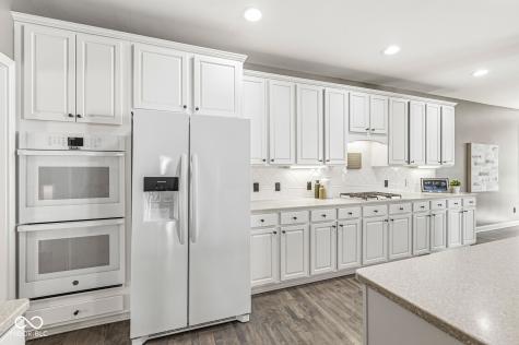 8136 Gwinnett Place Indianapolis IN 46250
