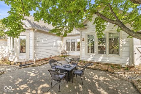 8136 Gwinnett Place Indianapolis IN 46250