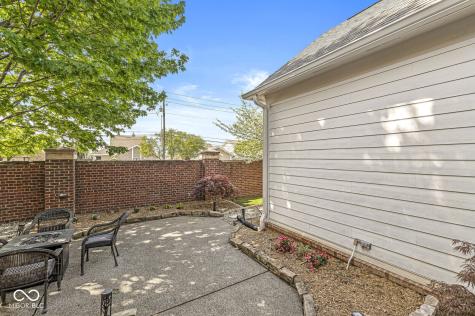 8136 Gwinnett Place Indianapolis IN 46250