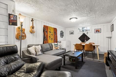 4935 Indianola Avenue Indianapolis IN 46205