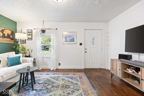 4935 Indianola Avenue Indianapolis IN 46205
