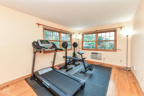 6053 Halfmoon Lane Indianapolis IN 46220