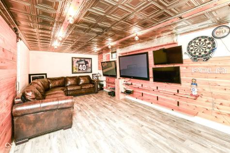 6053 Halfmoon Lane Indianapolis IN 46220