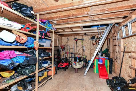 6053 Halfmoon Lane Indianapolis IN 46220