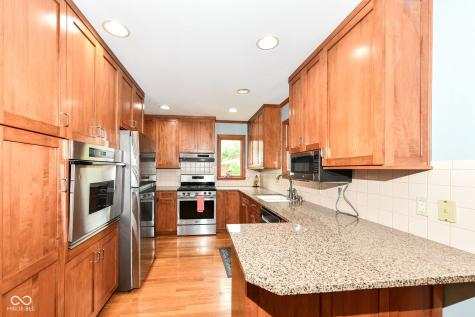 6053 Halfmoon Lane Indianapolis IN 46220