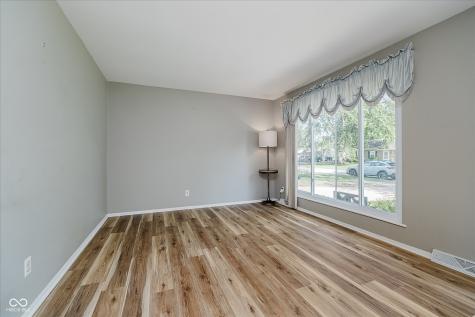 256 Bittersweet Drive New Whiteland IN 46184