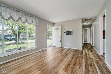 256 Bittersweet Drive New Whiteland IN 46184