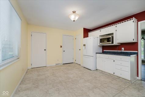 256 Bittersweet Drive New Whiteland IN 46184