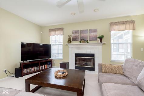1336 Rolling Hills Court Indianapolis IN 46214