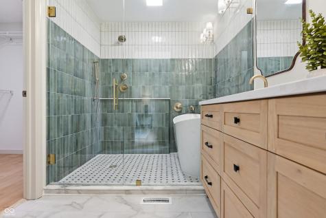 6908 Creekridge Trail Indianapolis IN 46256