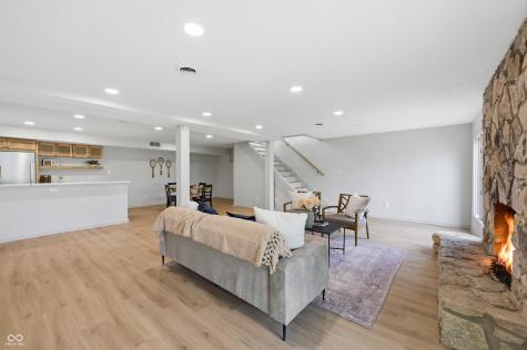 6908 Creekridge Trail Indianapolis IN 46256