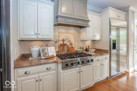 1861 Blore Heath Carmel IN 46032