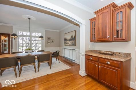 1861 Blore Heath Carmel IN 46032