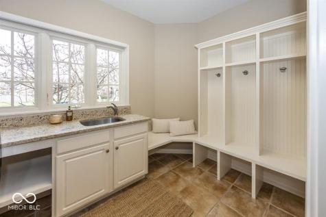 1861 Blore Heath Carmel IN 46032