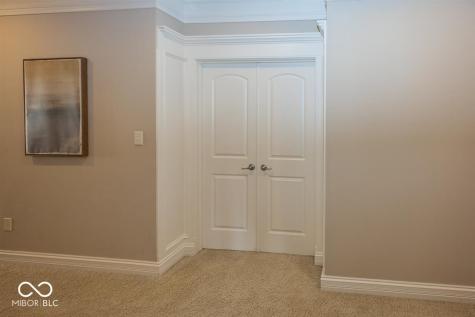 1861 Blore Heath Carmel IN 46032