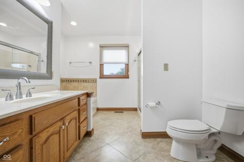 404 Tara Circle Greenwood IN 46142