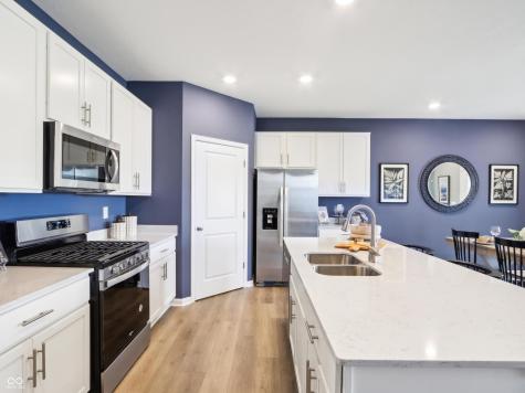 30 Benfield Drive Whiteland IN 46184